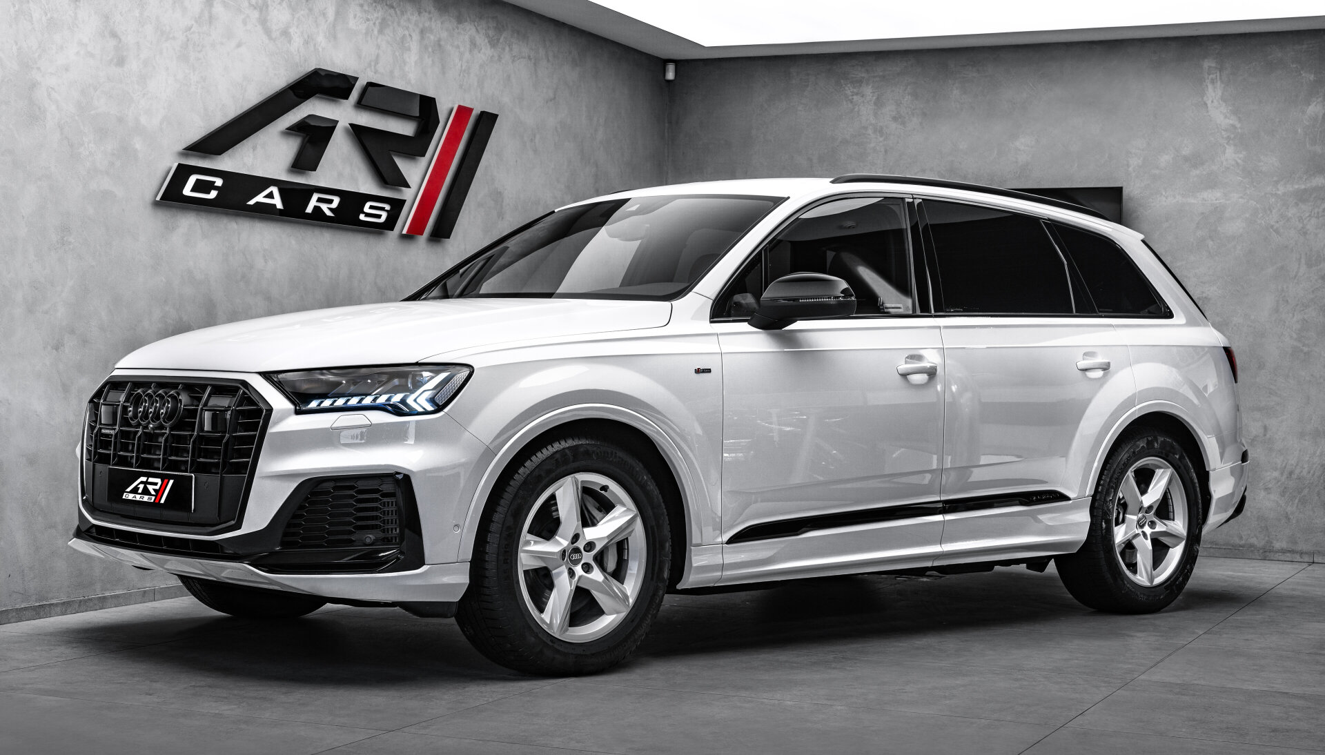 Audi Q7 Sline 55TFSI Q S-line Matrix Vzduch