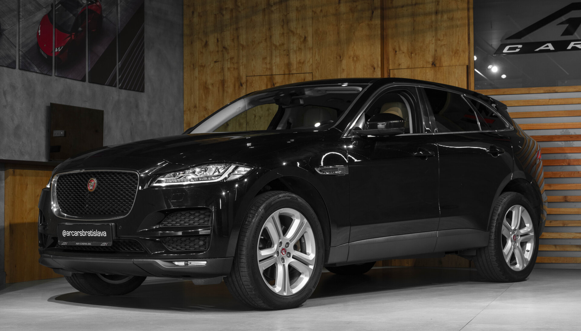 Jaguar F-Pace PRESTIGE AWD, MERIDIAN