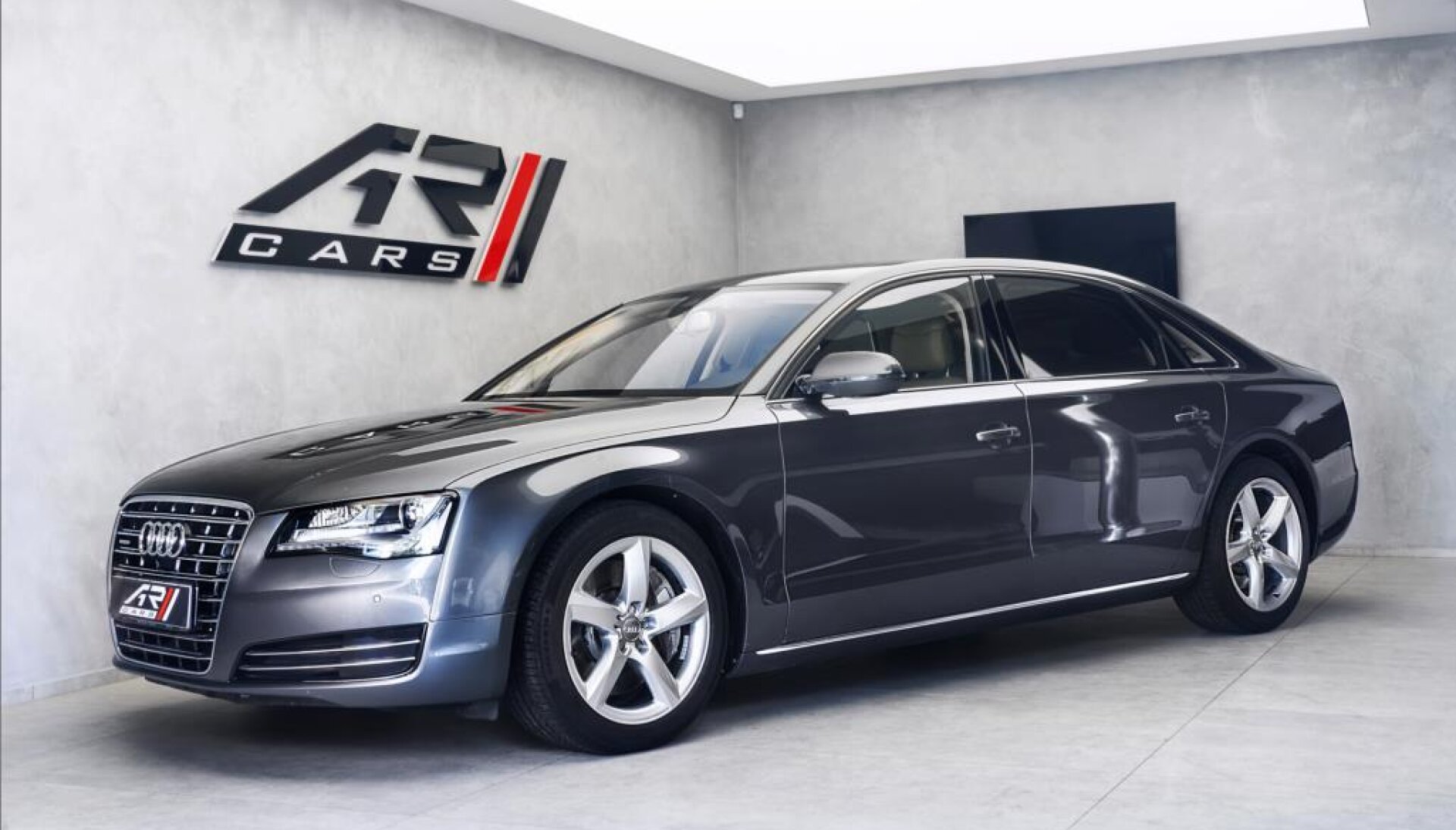 Audi A8 4.0 TFSI long, masáže, ventilace+nezávislé