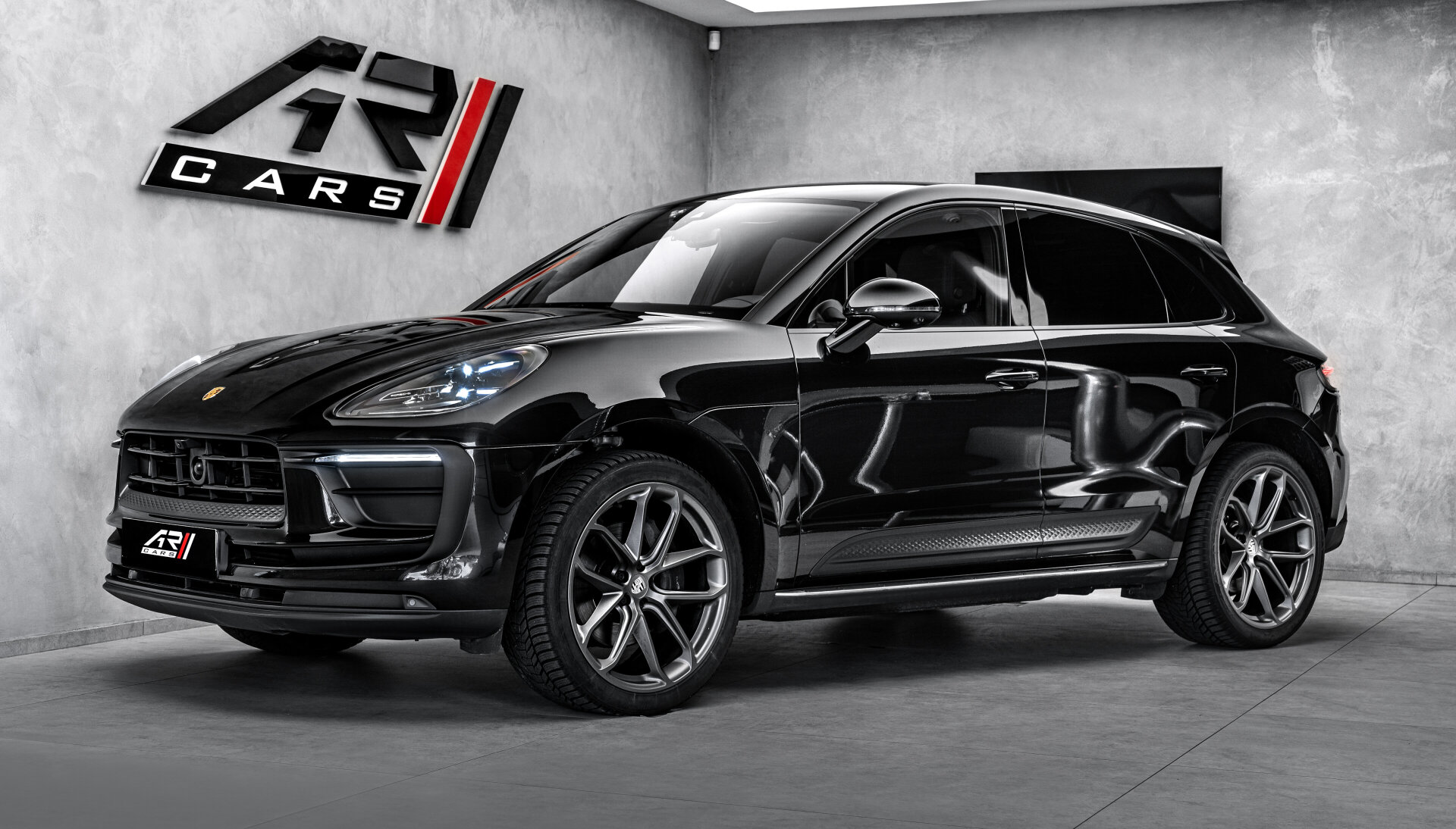 Porsche Macan 2,0 Black PDLS BOSE Vzduch