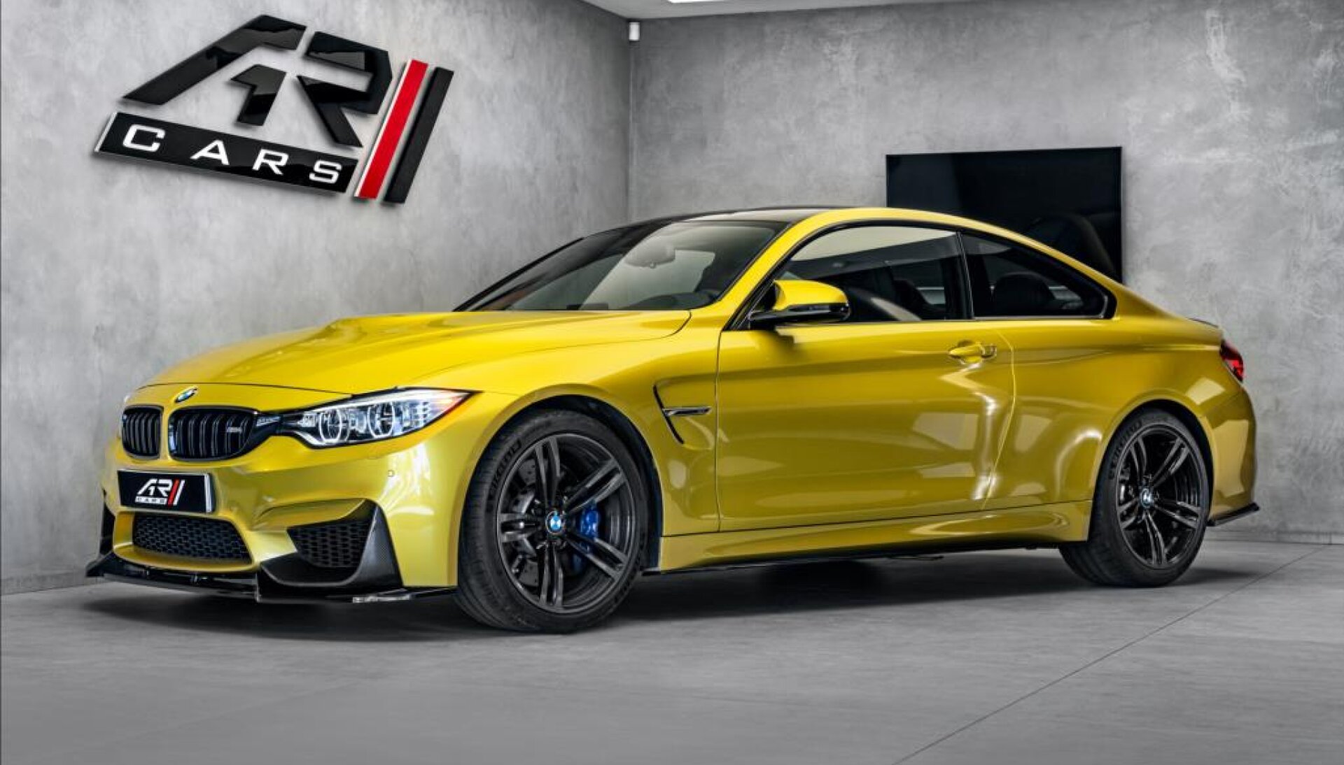 BMW M4 M4 Manuál, Akrapovič, Karbon, HUD