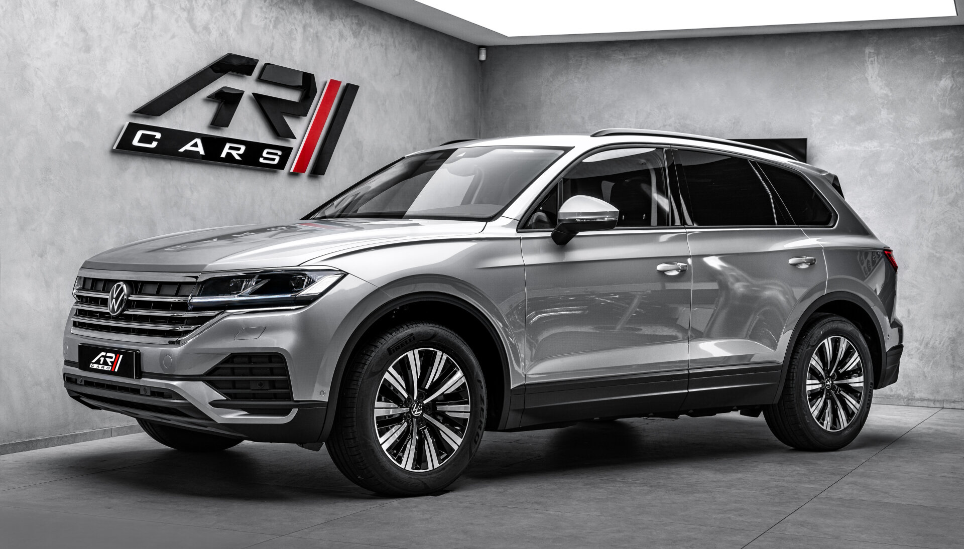 Volkswagen Touareg V6 3,0TDI 4M LED Vzduch Tažné