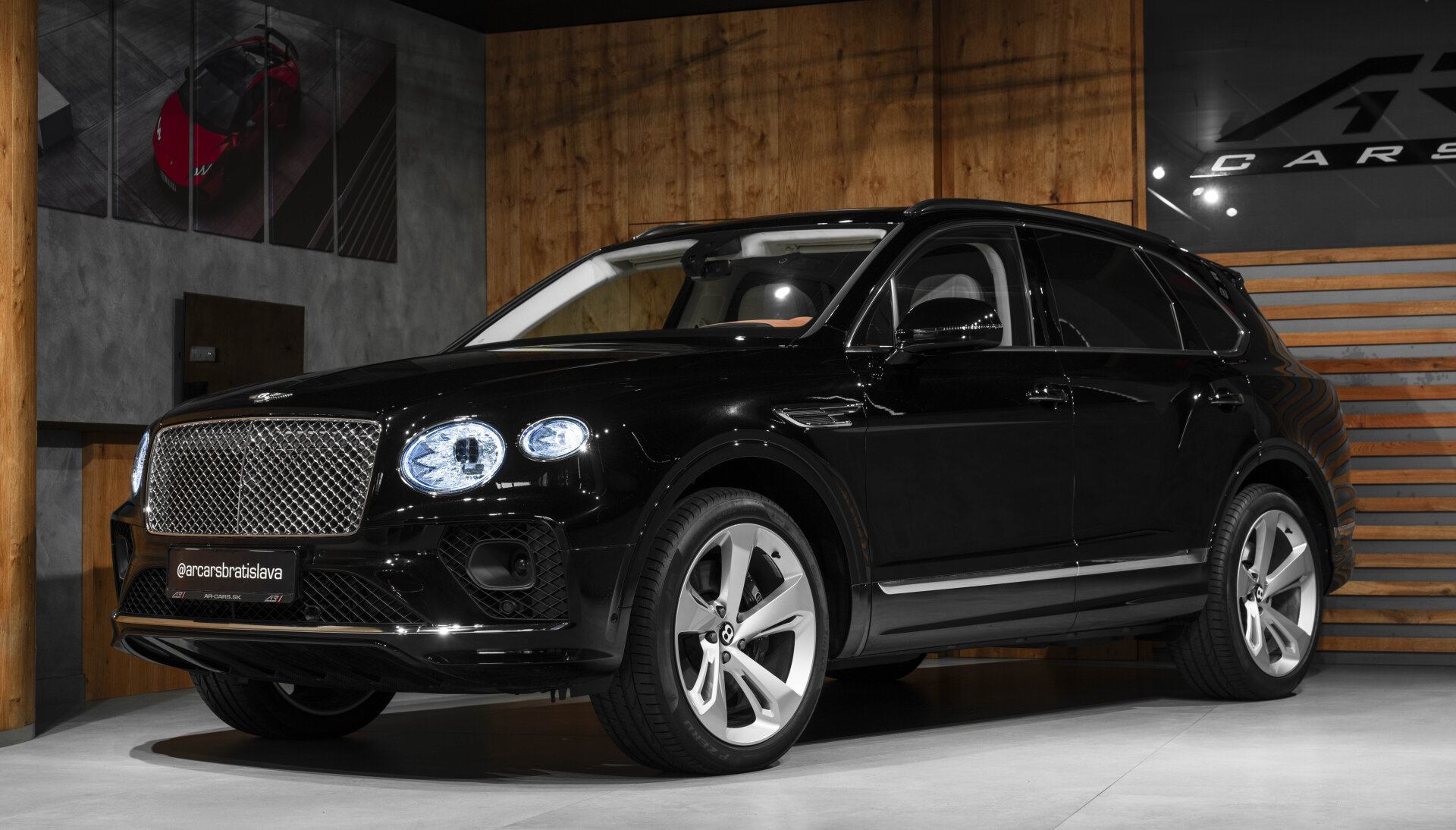 Bentley Bentayga V8