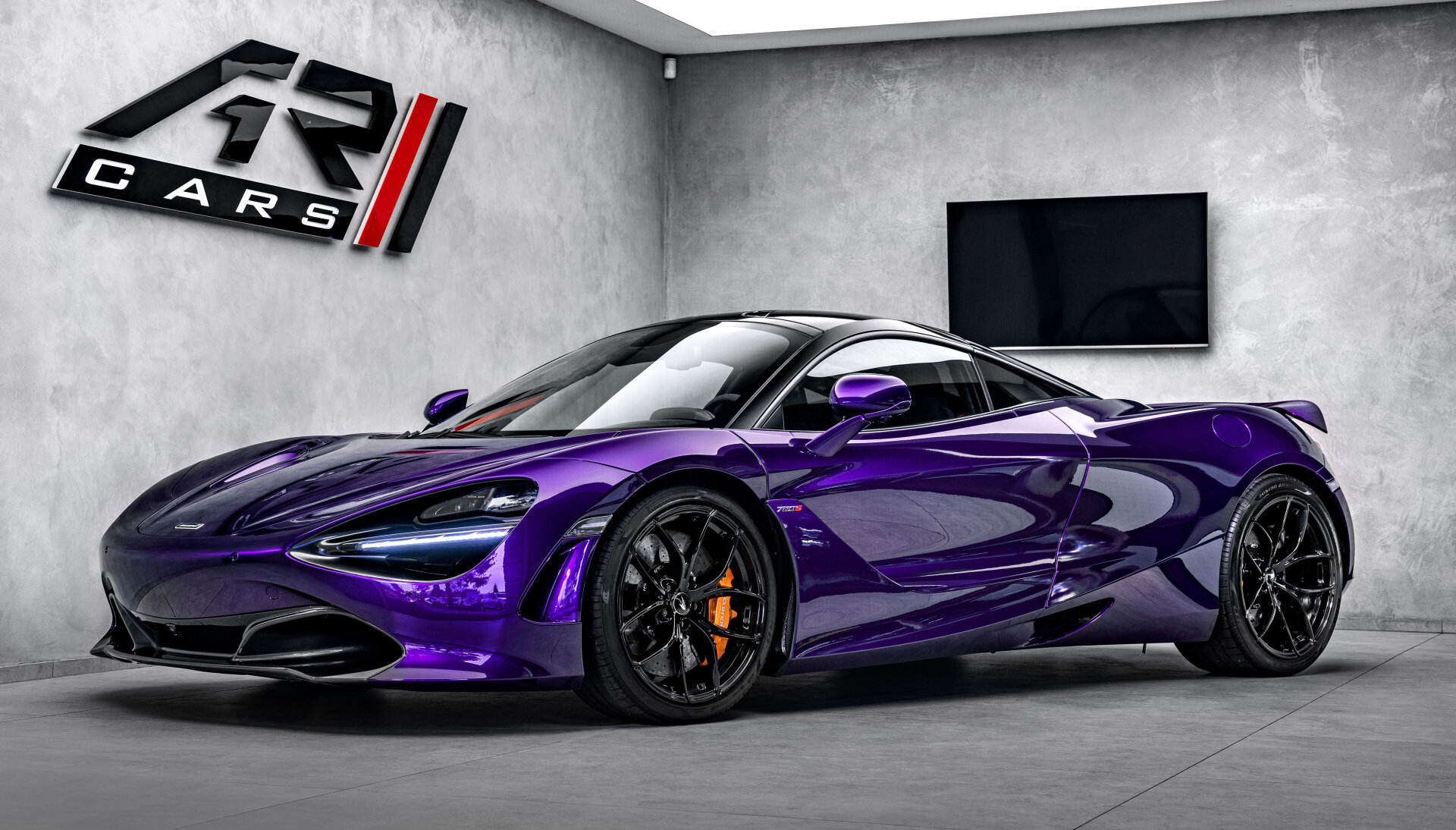 McLaren 720S coupe