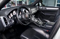 Porsche Cayenne Diesel vzduch, PDLS, panorama, Burmester