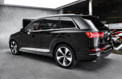 Audi Q7 3,0TDI 2x Sline, 7míst