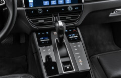 Porsche Macan 2,0 195kW, PDLS, PCM, KAMERA