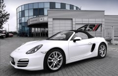 Porsche Boxster 2.7 sportovní výfuky, PDLS, Alcantara, navigace