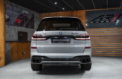 BMW X7 4.4 M60i xDrive, INDIVIDUAL, B&W, MASÁŽE