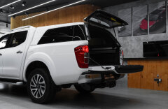 Nissan Navara BR NP300 Tekna Double Cab 4x4, Kamera