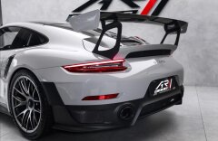 Porsche 911 GT2 RS WEISSACH paket, skladem!!!