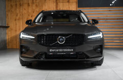 Volvo V60 B4 (D) Plus Dark AT8 FWD, ACC, H/K