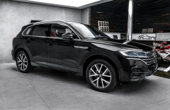 Volkswagen Touareg 3,0TDI 4M R-line 210kW LED 