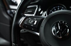 Volkswagen Golf 2,0 2.0 TSI GTI