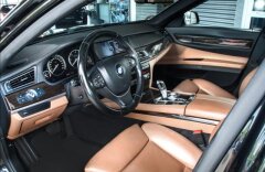 BMW Řada 7 730d Dynamic Drive, šíbr, adapt. tempomat