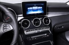 Mercedes-Benz GLC 250d 4Matic, LED, air body, asistenty, CZ