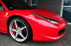 Ferrari 458 Italia, Rosso Corsa, 20" kola, park. senzory