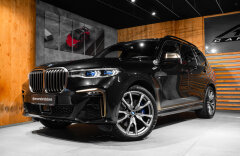 BMW X7 4.4 M50i xDrive, H/K, LASER, PANO, ZÁRUKA