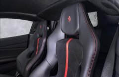 Ferrari 488 GTB racing seats, Alcantara, kamera,karbon