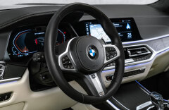 BMW X7 4.4 M50i xDrive AT