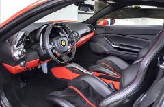 Ferrari 488 GTB racing seats, Alcantara, kamera,karbon