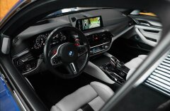 BMW M5 4,4 xDrive, VÝFUKY, CARBON-CERAMIC, 360, B&W
