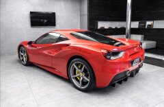 Ferrari 488 GTB racing seats, Alcantara, kamera,karbon