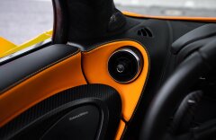 McLaren 570S SPIDER, KARBÓN, LIFT