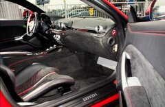Ferrari F12 Berlinetta 6.3 Rosso Berlinetta Karbonová sedadla
