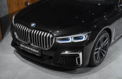 BMW 750 d xDrive M Sport, Pano, H/K, Masáže