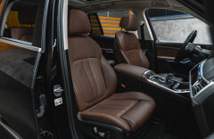 BMW X7 BR xDrive 30d, H/K, PANO, MASÁŽE, ZÁRUKA