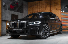 BMW 750 d xDrive M Sport, Pano, H/K, Masáže