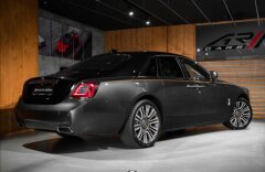 Rolls-Royce Ghost 6,8 BESPOKE AUDIO, STARLIGHT