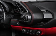 Ferrari 488 GTB Karbon+LED, racing sedadla, kamera, Akrapovic,