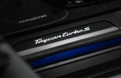 Porsche Taycan 0,0 Turbo S, keramiky, panorama, FOLIE