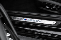 BMW M550 3.0 M550d xDrive AT