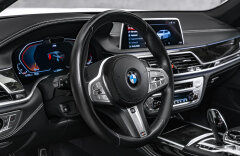 BMW 750i xDrive M-paket, masáže, TV Head-up, nezávislé, tažné