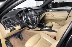 BMW X6 35i xDrive Sport paket, soft close