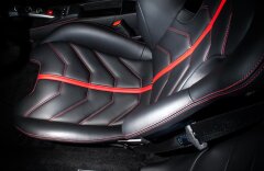 Ferrari 488 Karbon sedadla, Exclusive černý paket, Sklade