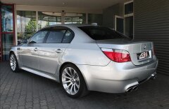 BMW M5 výborný stav