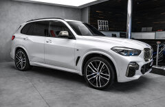 BMW X5 M50d, vzduch, head-up, H/K