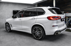 BMW X5 M50d, vzduch, head-up, H/K