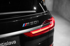 BMW X7 4.4 M50i xDrive, H/K, LASER, PANO, ZÁRUKA