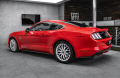 Ford Mustang 5,0 GT Manual