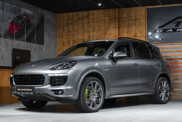 Porsche Cayenne BR S E-Hybrid, PANO, CHRONO, BOSE, CARBON