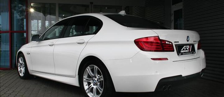 BMW Řada 5 servis zdarma 5 let  525d xDrive, M Paket, CZ