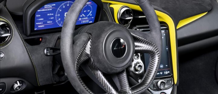 McLaren  720S performance, lift, kamera, karbon, CZ
