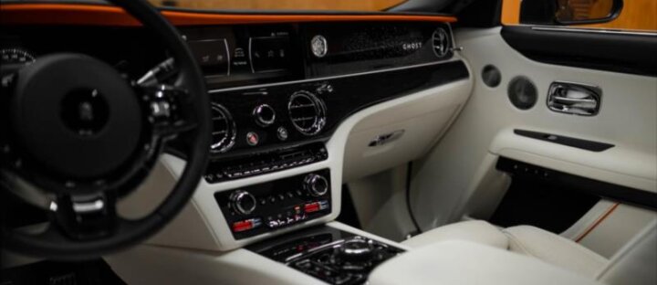 Rolls-Royce Ghost 6,8 BESPOKE AUDIO, STARLIGHT