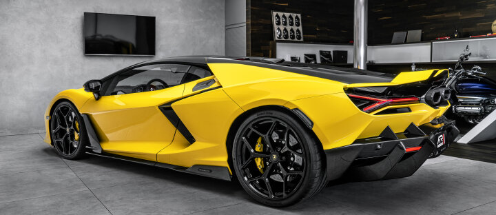 Lamborghini Revuelto